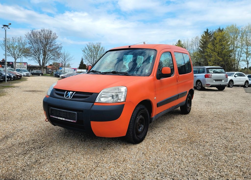 Bild des Angebotes Peugeot Partner Tendance Kombi*Klima*El. Fenster/Spiegel