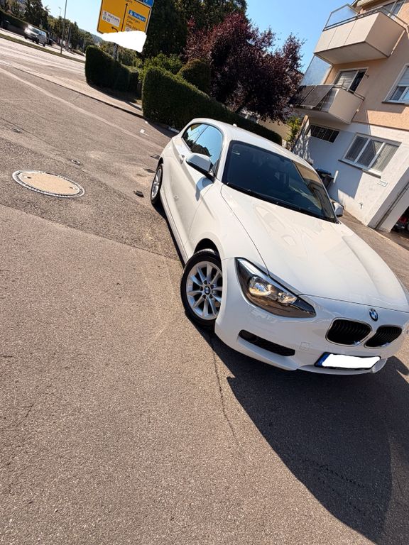 Bild des Angebotes BMW TOP gepflegt|ParkHilfe|Radio|8FachReifen|Unbesch