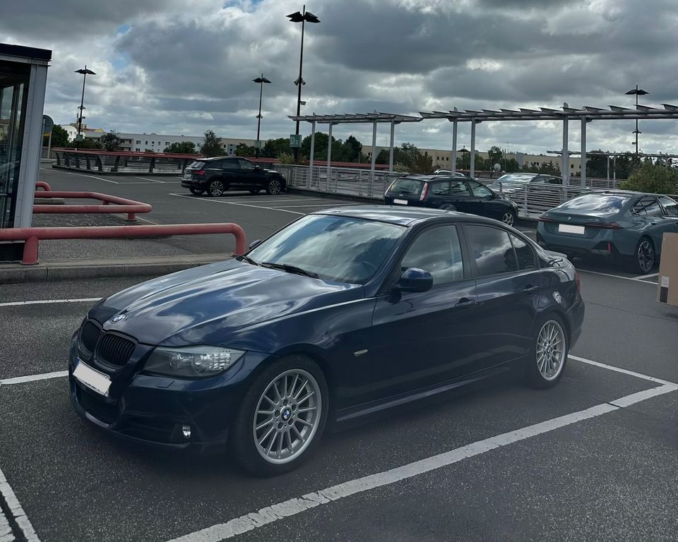 Bild des Angebotes BMW E90 318i Facelift Automatik