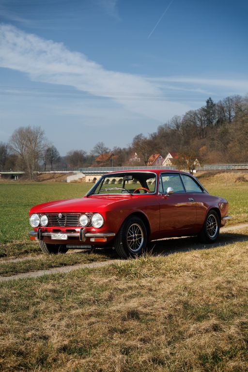 Alfa Romeo GTV 2000