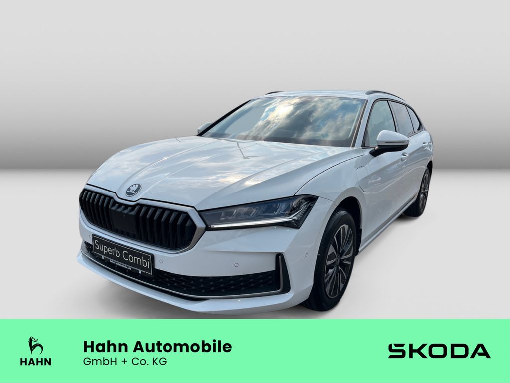 Skoda Superb Combi Selection 1,5 TSI iV Navi pACC AHK