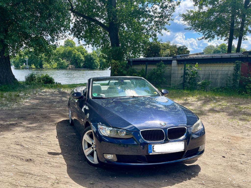 Bild des Angebotes BMW 320i Cabrio -