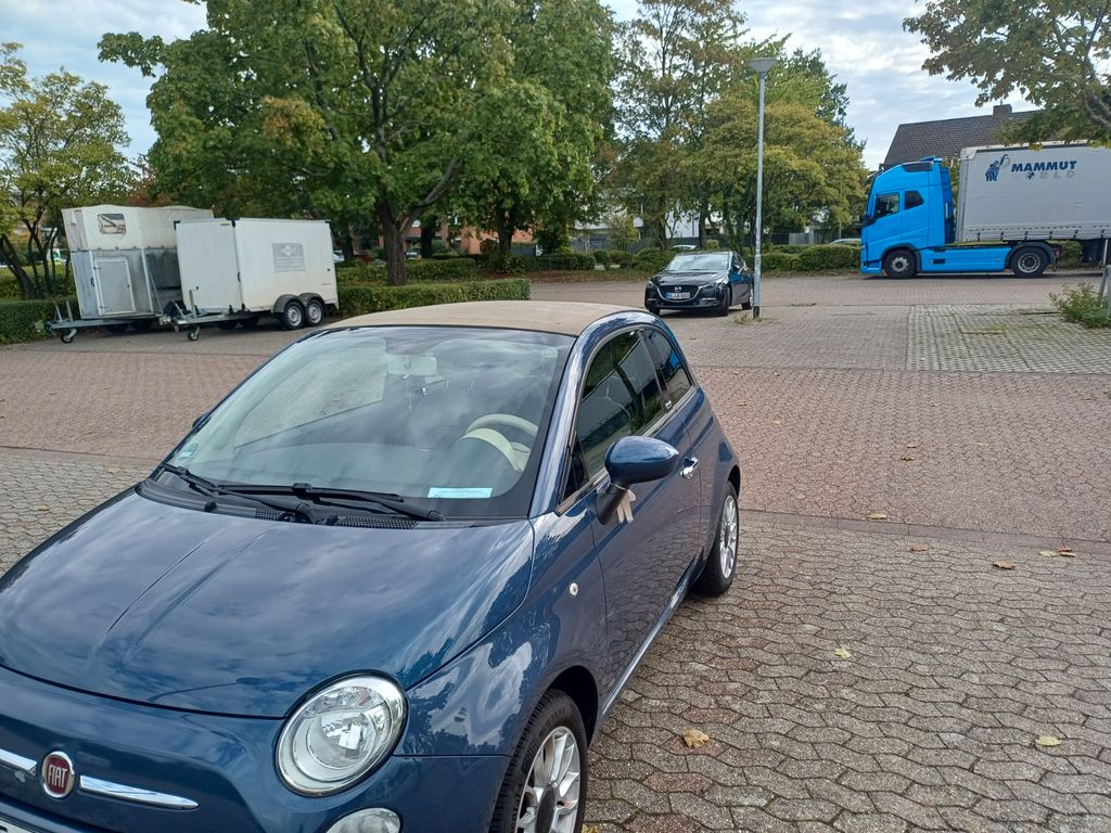 Bild des Angebotes Fiat selten, Blau mit Beigen Dach 500C 1.2