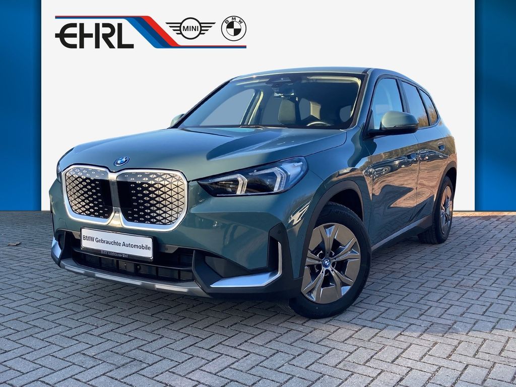 Bild des Angebotes BMW iX1 xDrive30 DAB LED Komfortzg. PA Premiumpaket