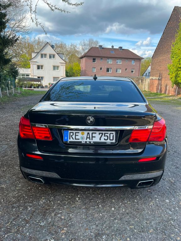 Bild des Angebotes BMW 750Li -