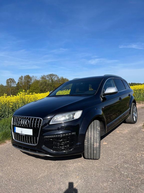Audi Q7 V12 TDI quattro tiptronic -