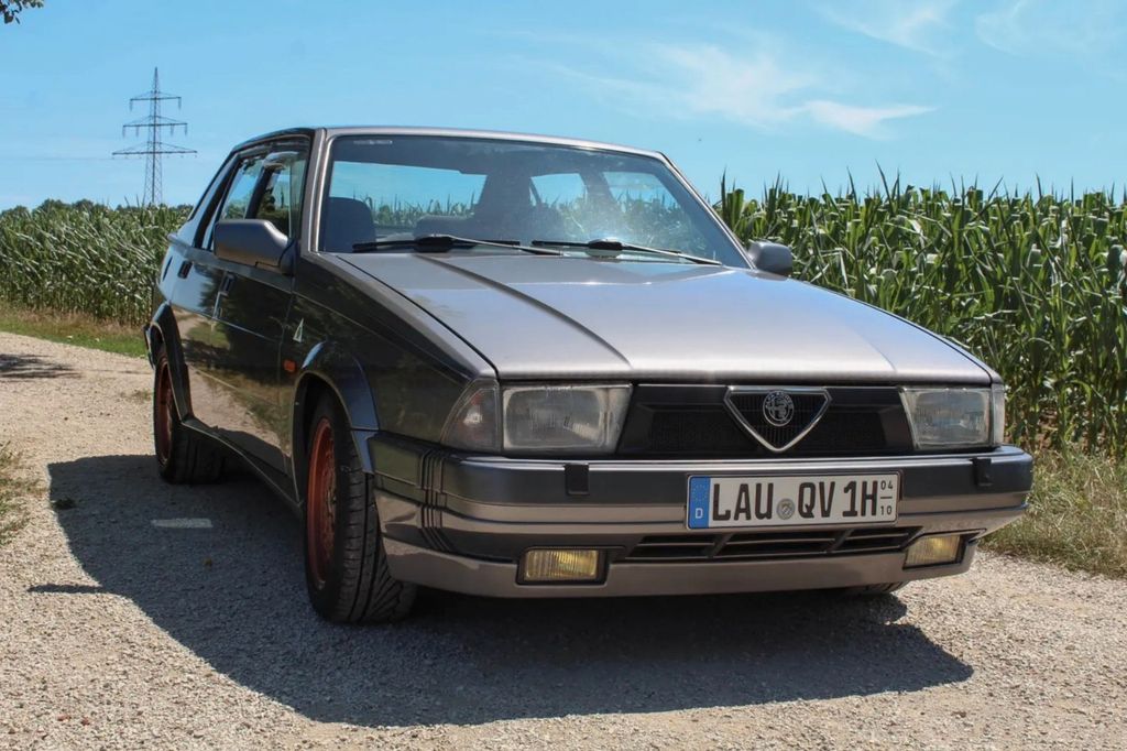 Bild des Angebotes Alfa Romeo 75 3.0 V6 QV Oldtimer