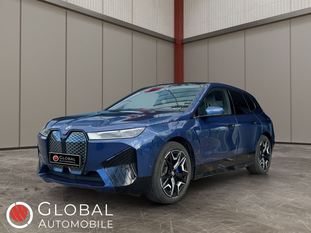 Bild des Angebotes BMW iX xDrive50°SKY°LUFT°AHK°GARANTIE°360°PANO°ACC°