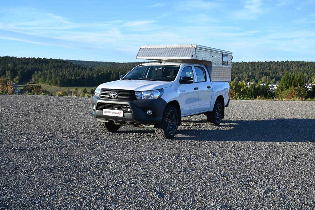 Bild des Angebotes Toyota Hilux 2.4 4x4 Double Cab NESTLE TRAVEL MC