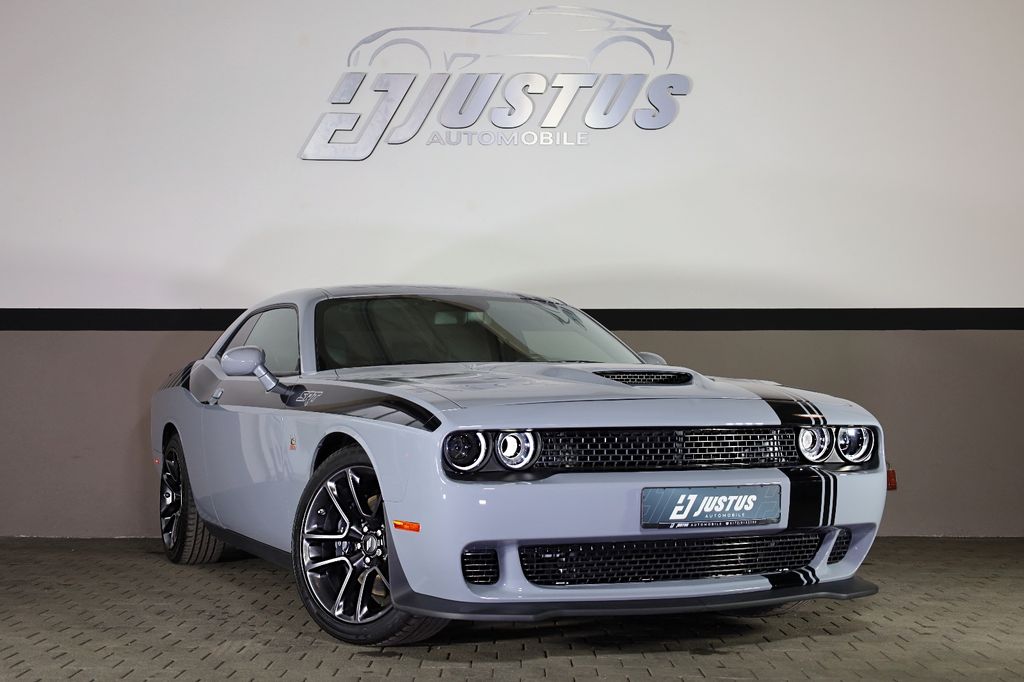 Bild des Angebotes Dodge Challenger 6.4 SRT ScatPack/ALPINE/SHZ/SBL/R20