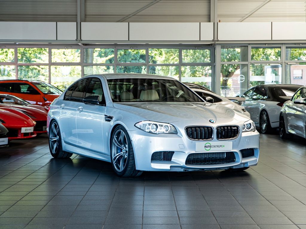 Bild des Angebotes BMW M5 F10 Individual Alcantara Top Zustand