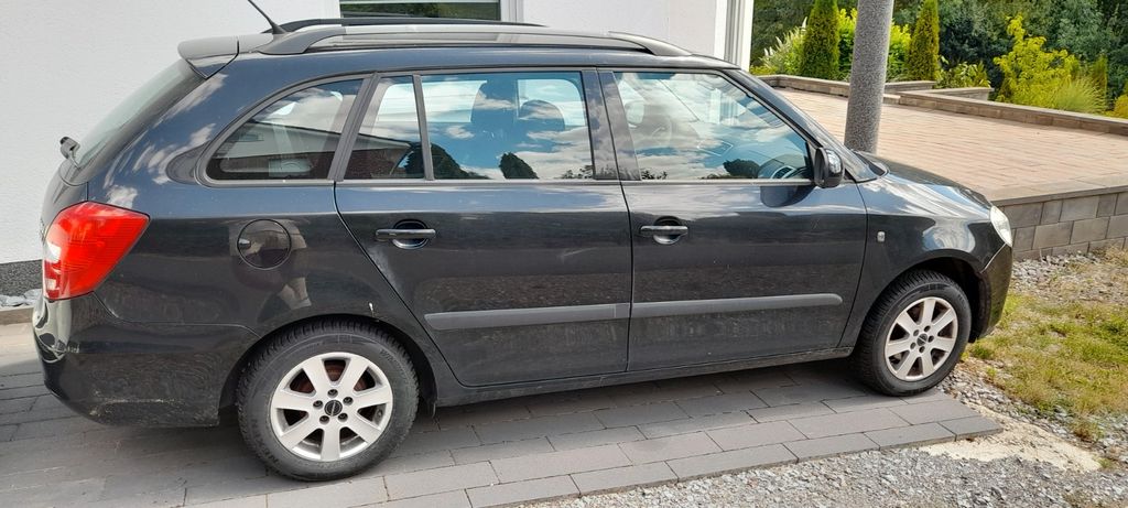 Bild des Angebotes Skoda Fabia Combi 1.2l Classic Classic