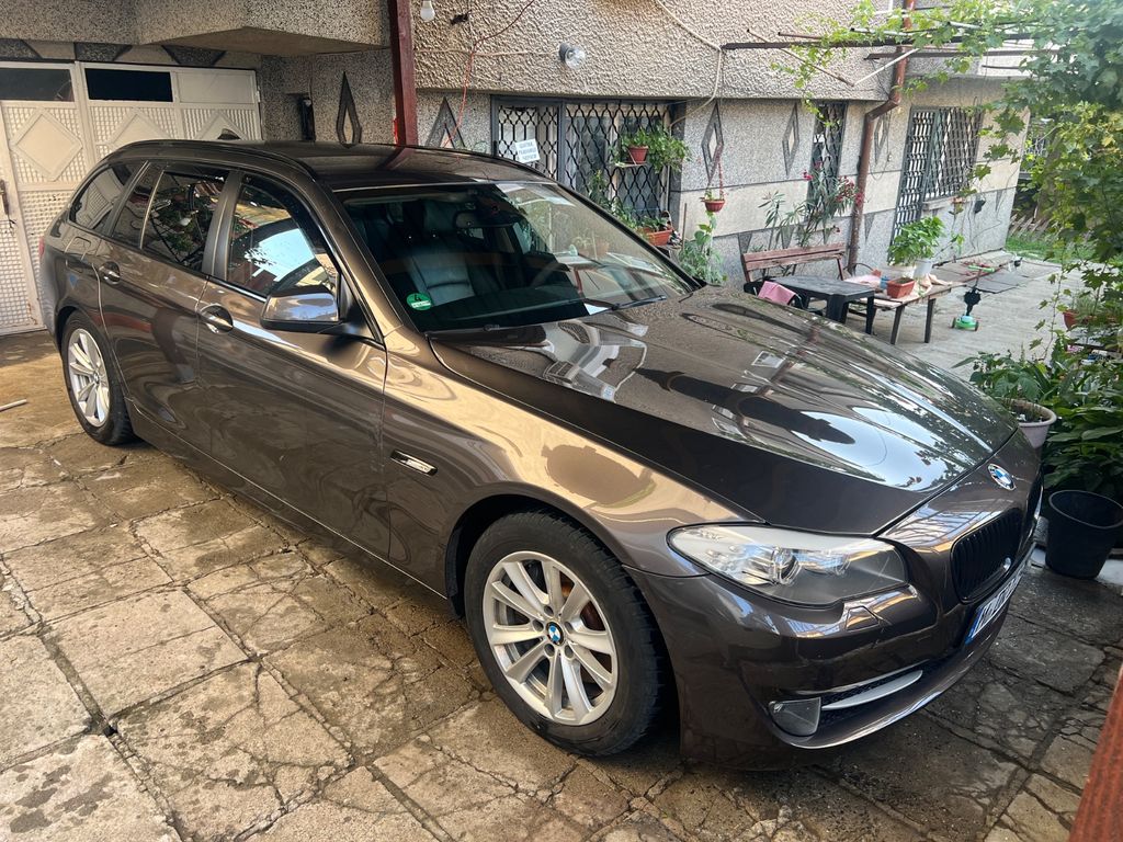 Bild des Angebotes BMW 530d xDrive 07/28 TÜV *AHK* *NAVI*