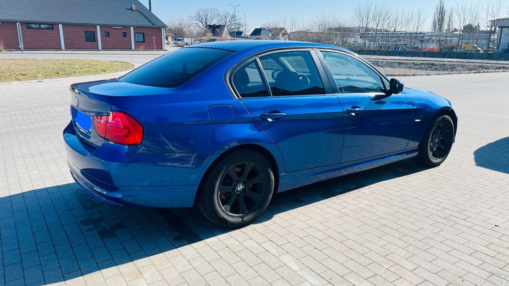 Bild des Angebotes BMW 318i -
