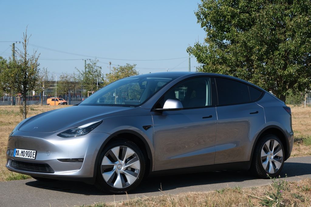 Bild des Angebotes Tesla Model Y Long Range Dual Motor AWD Long Range