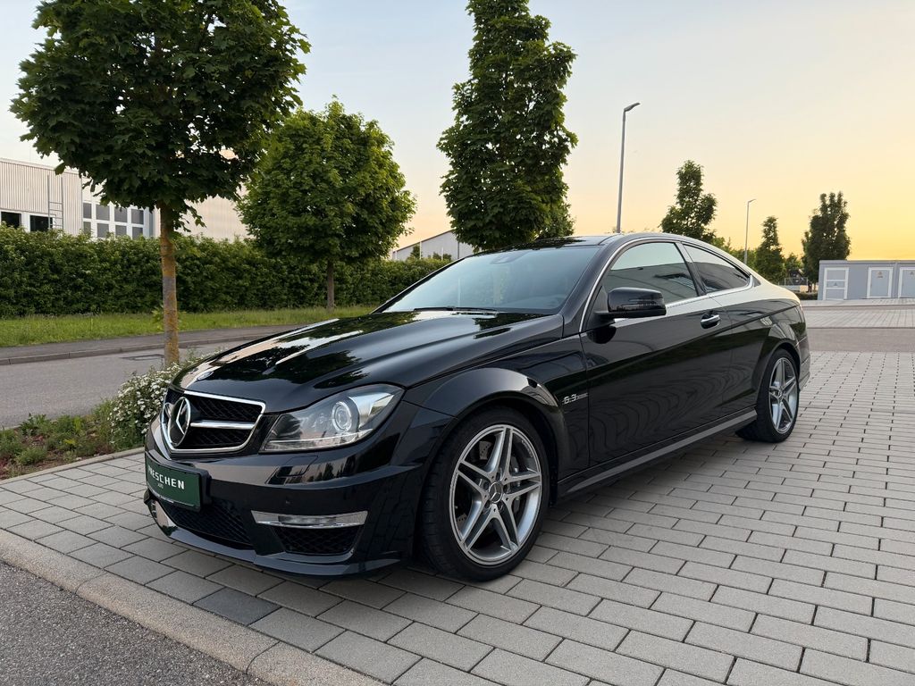 Mercedes-Benz C 63 AMG Coupe, Scheckheft, 2. Hand