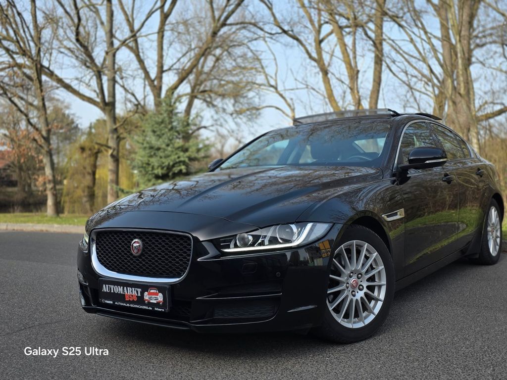 Bild des Angebotes Jaguar XE 2.0D Panorama/Bi-Xenon/gr.Navi/SHZ/TopZustand