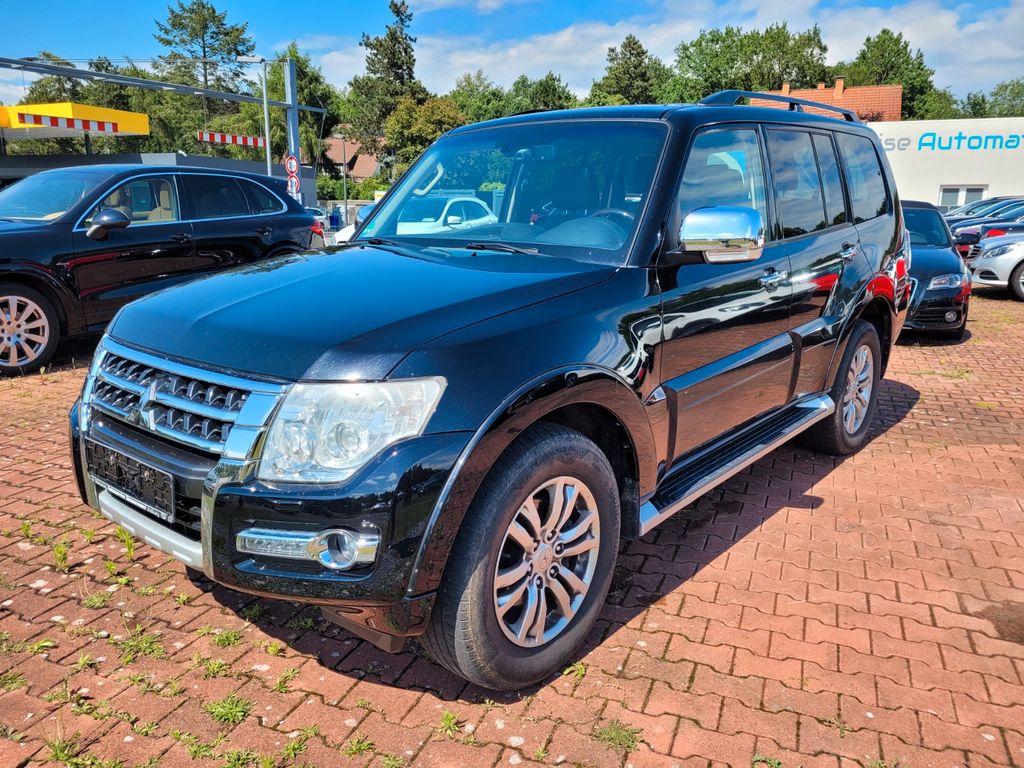 Bild des Angebotes Mitsubishi Pajero 3.2 DI-D Top*XENON*LEDER*AHK*7-SITZER*