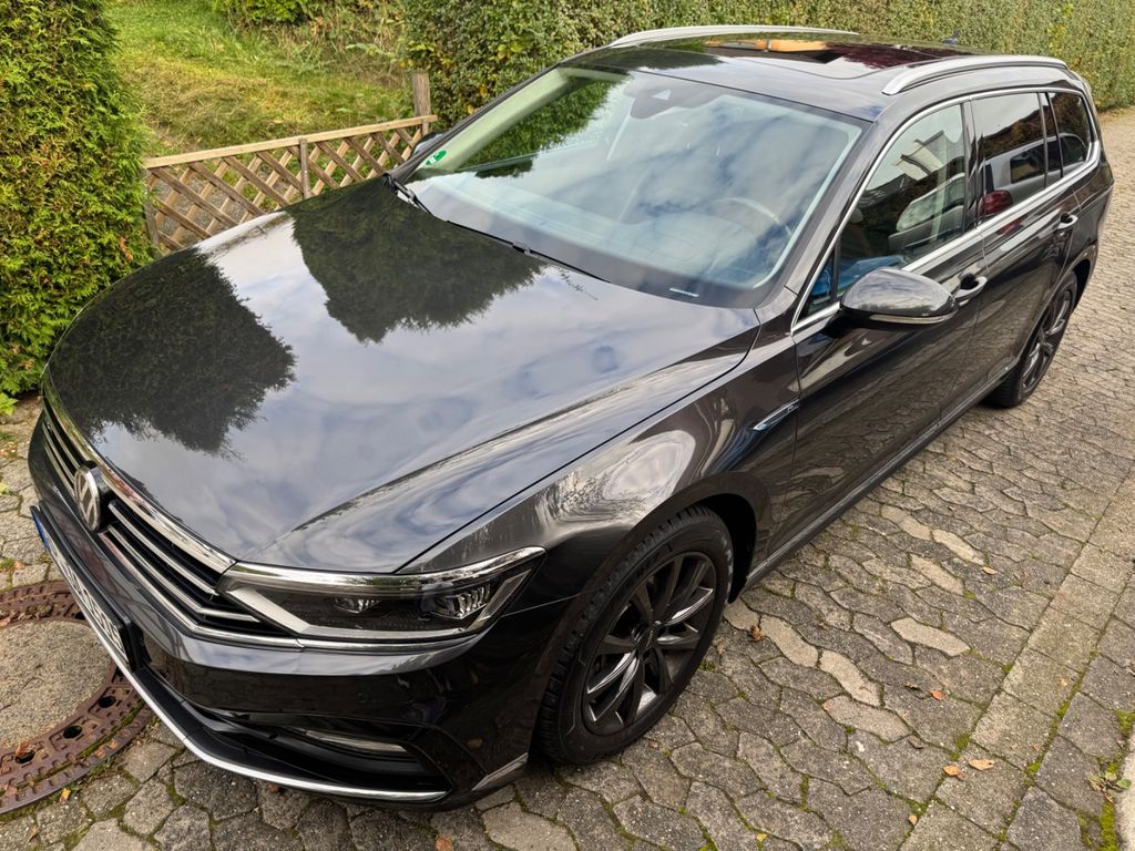 Bild des Angebotes Volkswagen Passat R-Line 4motion AHK 360cam massage