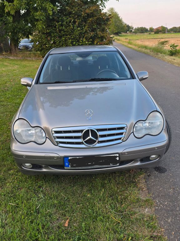 Bild des Angebotes Mercedes-Benz 200