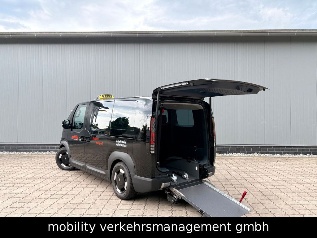Bild des Angebotes Kia PV5 Passenger Plus 71,2 kWh Rollstuhlumbau Taxi