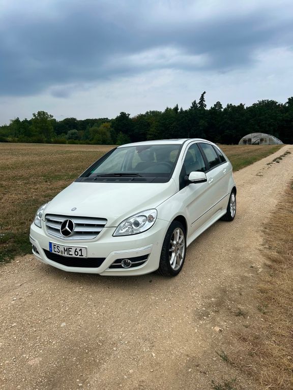 Bild des Angebotes Mercedes-Benz B 180 BlueEFFICIENCY -