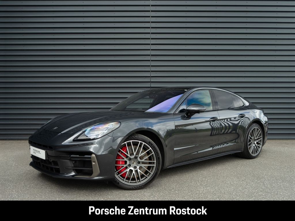 Porsche Panamera Turbo E-Hybrid Burmester Nachtsicht