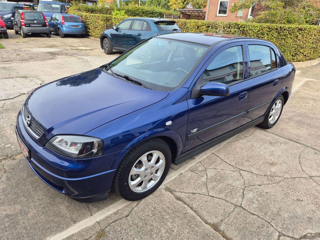 Opel Astra Astra Fließheck  5-Türer 1.6 Njoy
