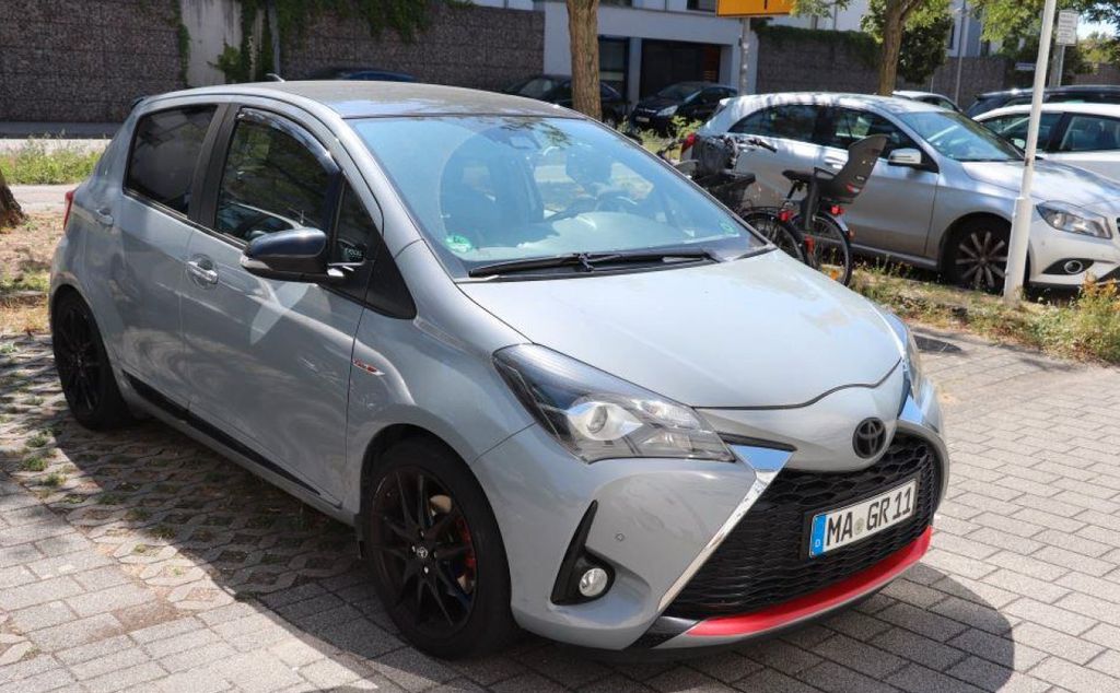 Bild des Angebotes Toyota Yaris 1,5-l-VVT-i Hybrid CVT GR Sport GR Sport