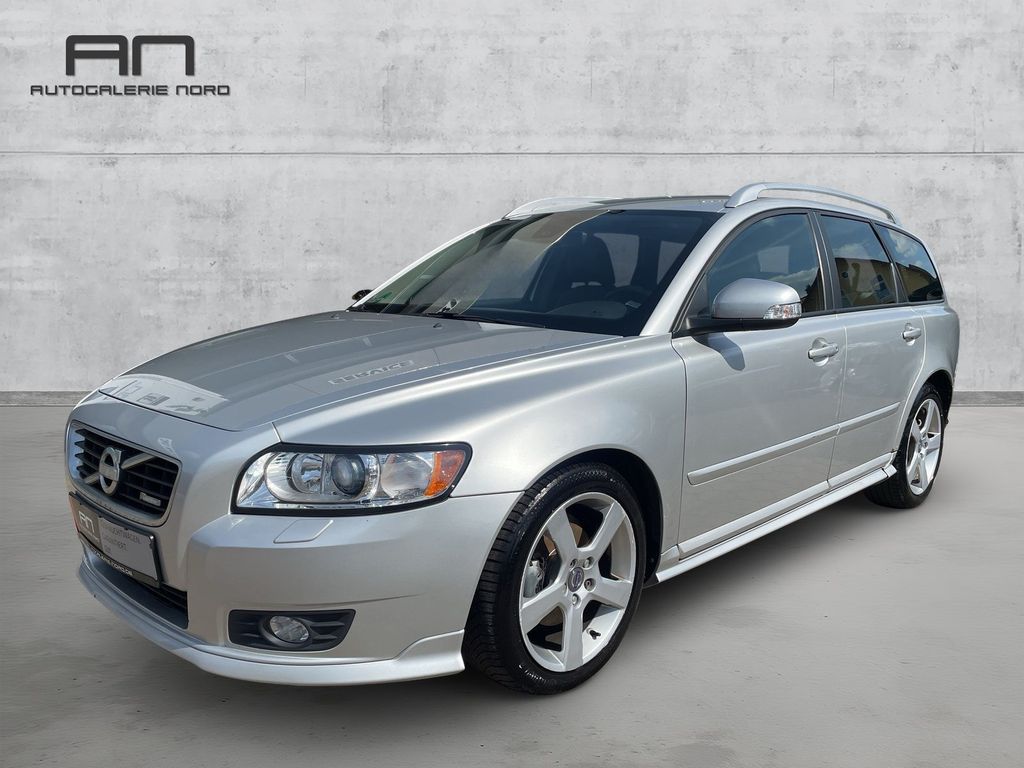 Bild des Angebotes Volvo V50 Kombi D2 R-Design+ Klima+ Bi-Xenon+ Tempomat