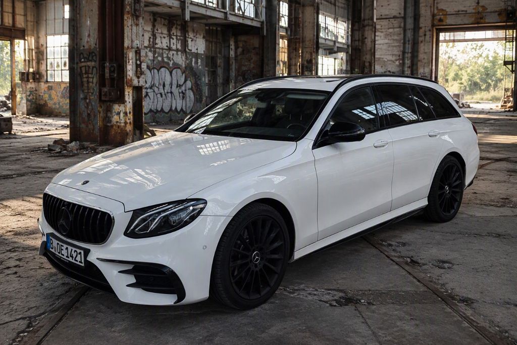 Bild des Angebotes Mercedes-Benz Nur Heute !!!!    E 400 4MATIC T Autom. AMG Line