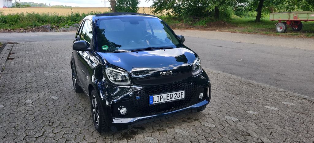 Bild des Angebotes Smart ForTwo cabrio 60kW EQ Batterie; Top- Zustand