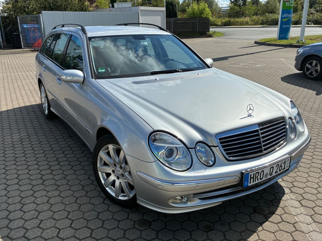 Bild des Angebotes Mercedes-Benz E 500 4MATIC T AVANTGARDE V8 Legende