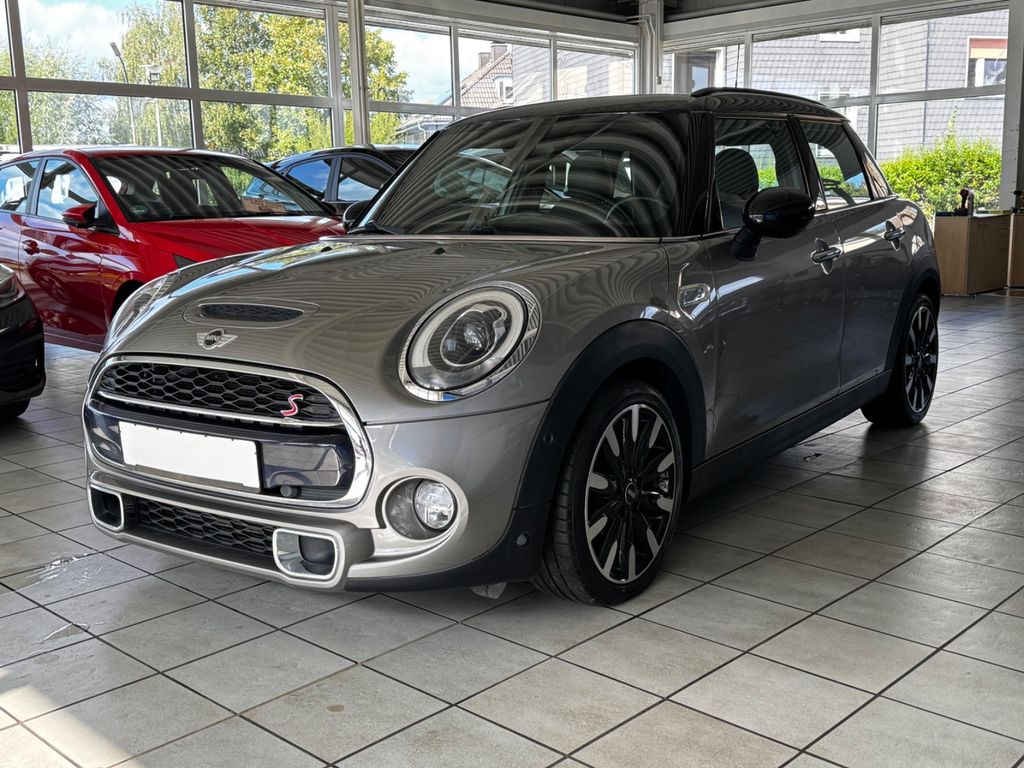 Bild des Angebotes MINI Cooper SD/1.HD/LEDER/NAVI/LED/SHZ/PDC/TEL