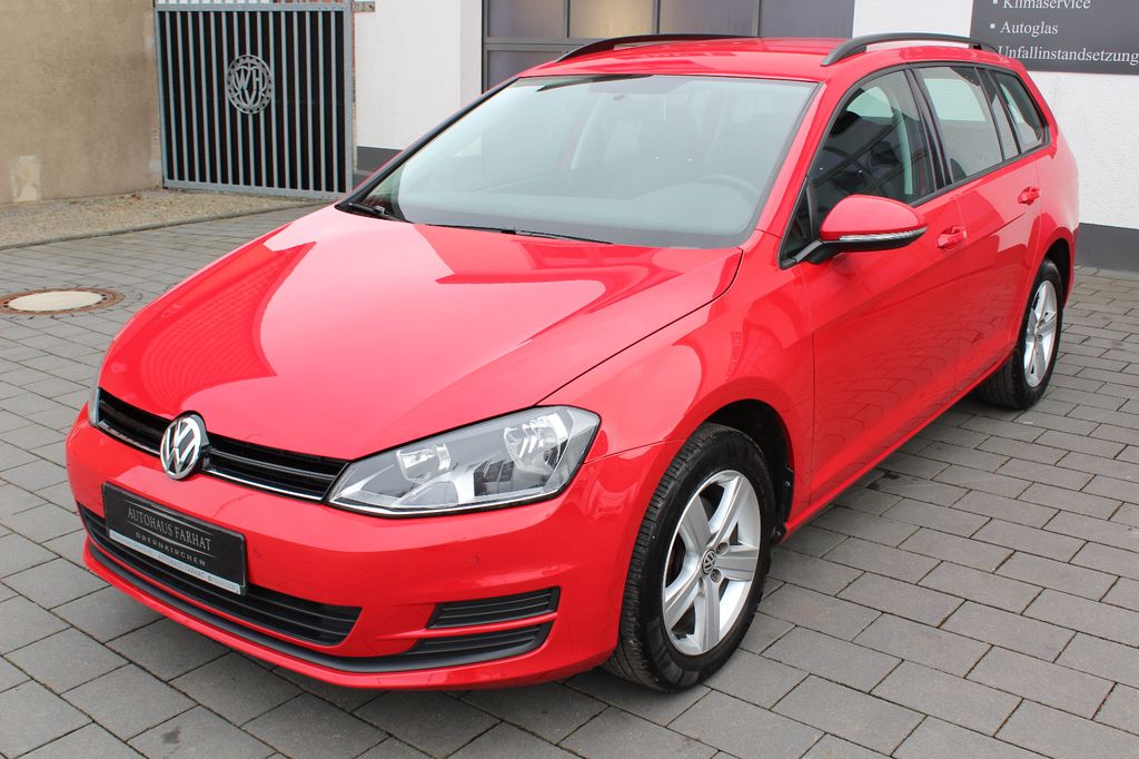 Bild des Angebotes Volkswagen Golf VII Variant Comfortline (ANHÄNGERKUPPLUNG)