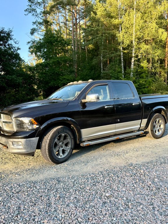 Bild des Angebotes Dodge RAM 1500 5.7 Laramie 4x4 Benzin /LPG