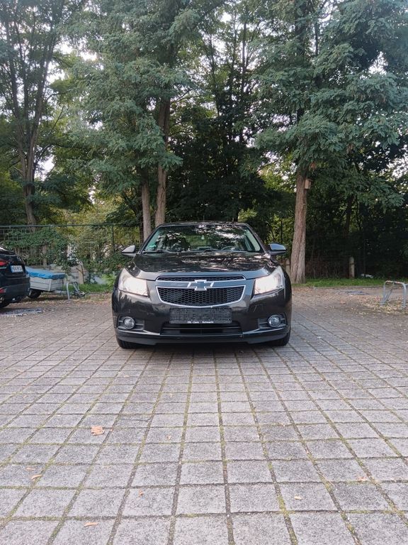 Chevrolet Cruze 1.6 Benziner -