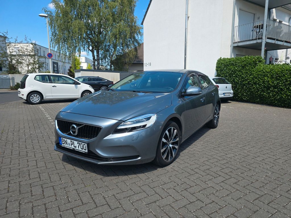 Bild des Angebotes Volvo V40 T3 Dynamic Edition | LED | Leder | Digital-C