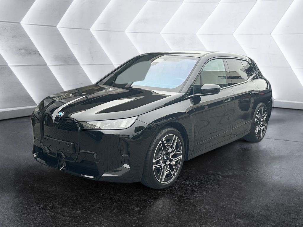 Bild des Angebotes BMW iX xDrive60 M Sportpaket HK HiFi DAB LED
