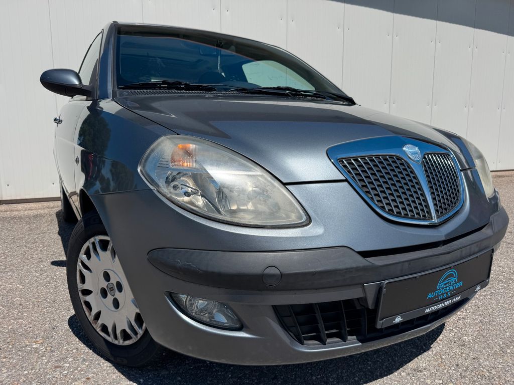 Bild des Angebotes Lancia Ypsilon 1.2 16V Oro *KLIMA*SERVO*TÜV05/2027*