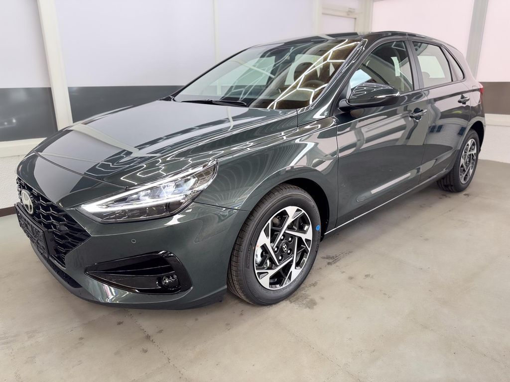Bild des Angebotes Hyundai i30 STYLE DCT ALU SHZ NAVI RFK PDC 1.6 T-GDi ...