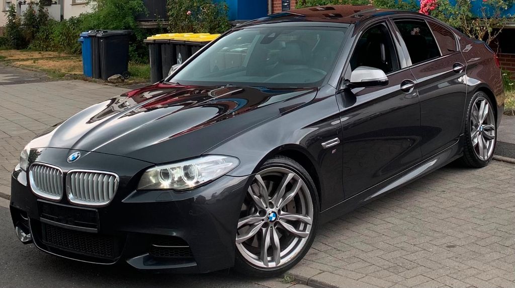 Bild des Angebotes BMW M550 d xDrive M Sportpaket *2.HAND-SDACH-H&K