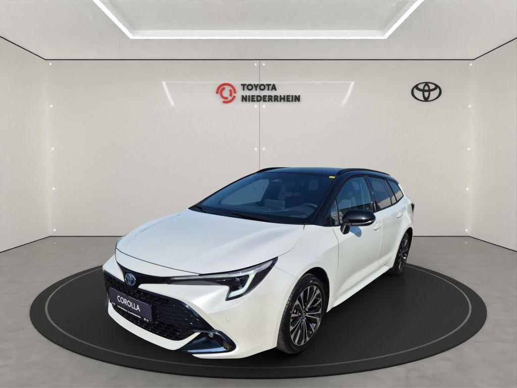 Bild des Angebotes Toyota Corolla TS Black & White LED+NAVI+CARPLAY+RFK
