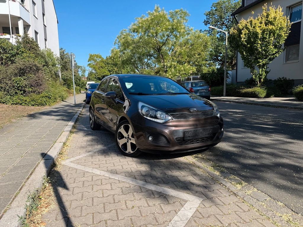 Bild des Angebotes Kia Rio 1.4 Platinum Edition. Klima.NAVI.gSetzheizun