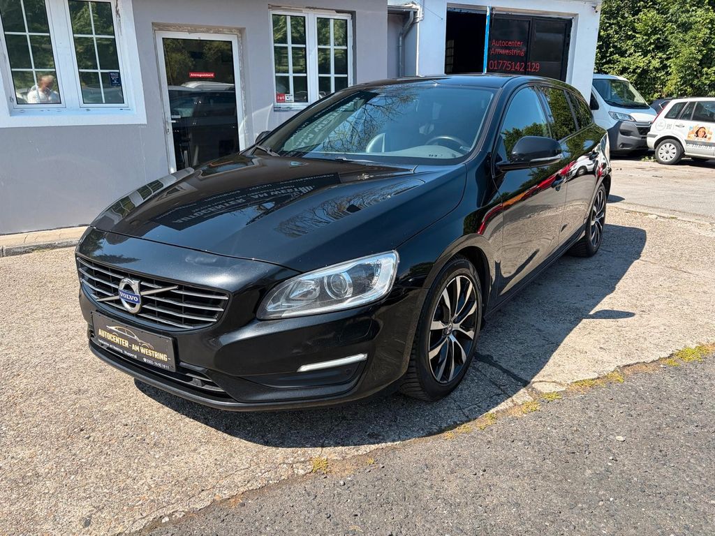 Bild des Angebotes Volvo V60 Kombi Linje Svart
