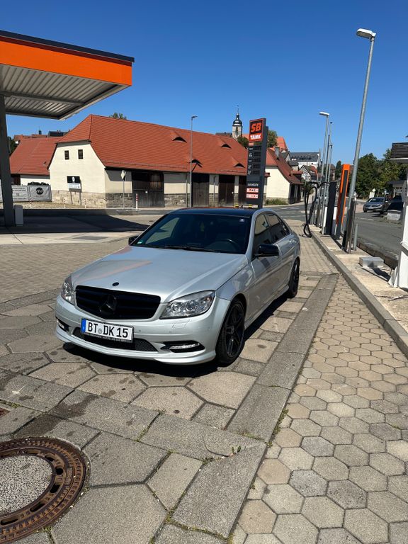 Bild des Angebotes Mercedes-Benz C 300 4MATIC AVANTGARDE AVANTGARDE