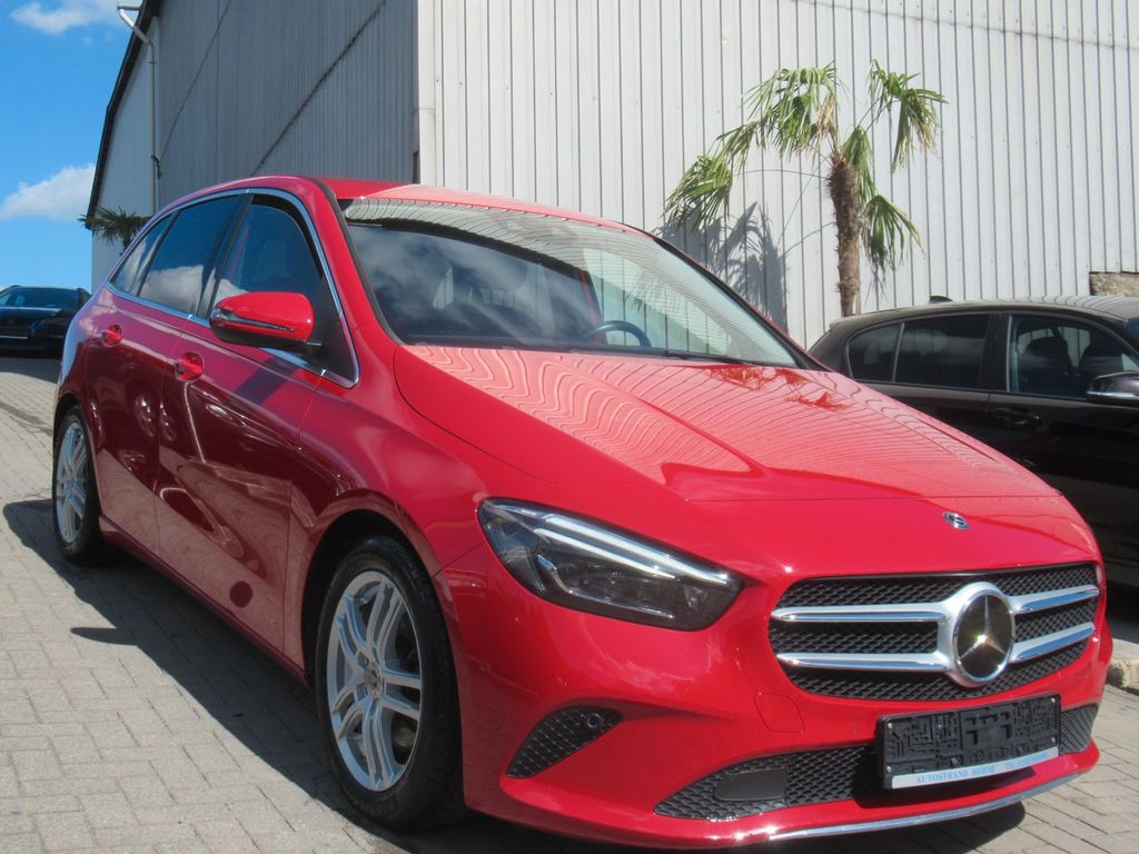 Bild des Angebotes Mercedes-Benz B 220 d-NAVI-AHK-LEDER-SHZ-DAB-LED-KAMERA-2.HAND