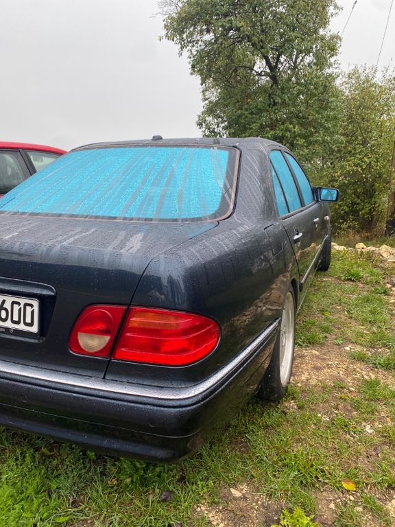 Mercedes-Benz E 55 AMG