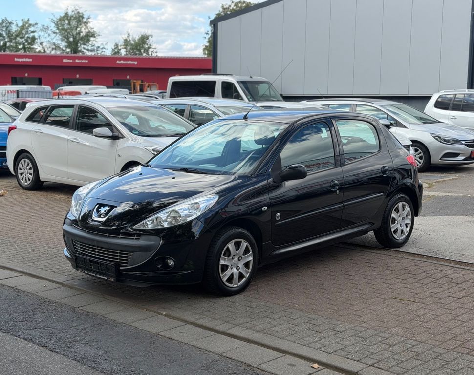 Bild des Angebotes Peugeot 206 + Generation*TÜV NEU*REIFEN NEU*KLIMA!