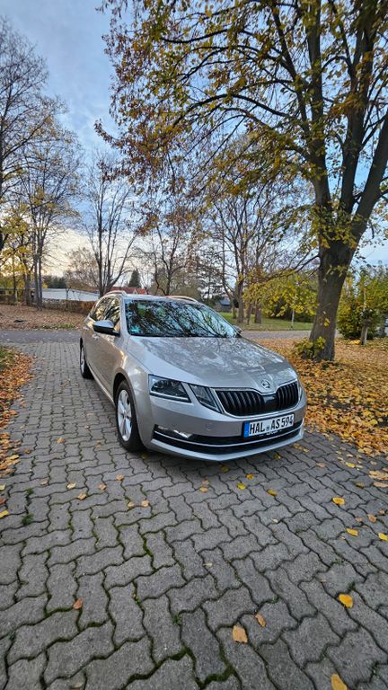 Bild des Angebotes Skoda Octavia 1.6 TDI SCR DSG Style Combi Style